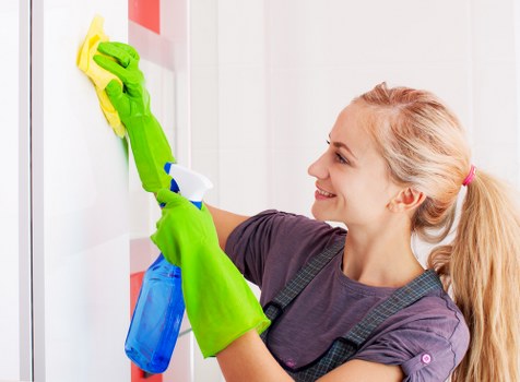 Curtain cleaning service for Twickenham homes with careful fabric treatment